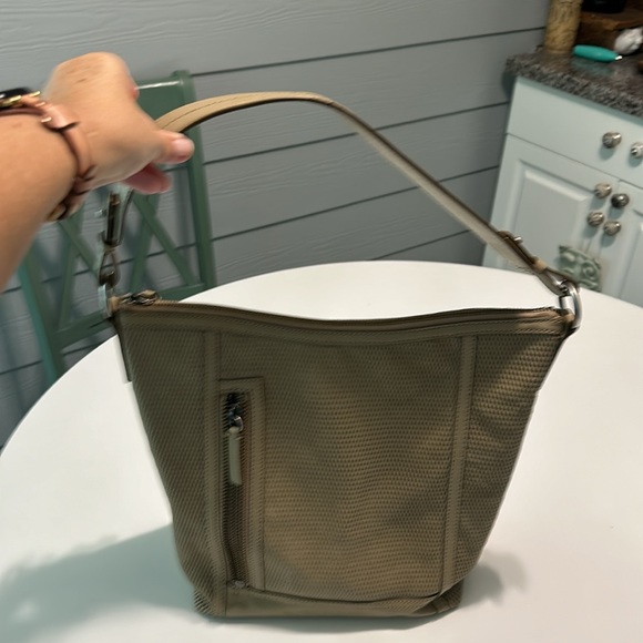 Frye - Picture 2 of 5